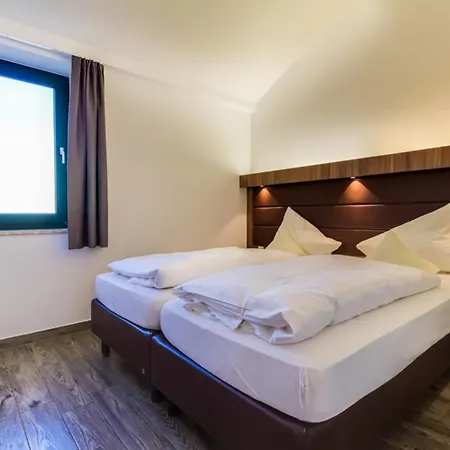 Holiday home Lagovida Duenenhaus Comfort Familia B Am Stoermthaler Grosspoesna